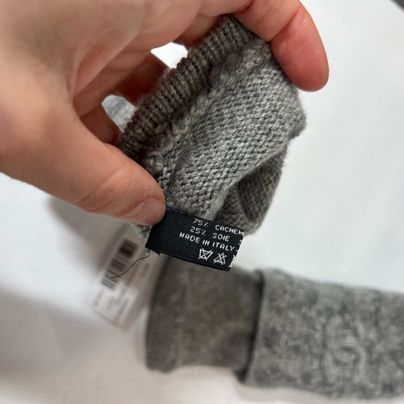Chanel Gray 3 in 1 Fingerless & Finger Cashmere Silk Knit Tweed Gloves - Picture 12 of 12